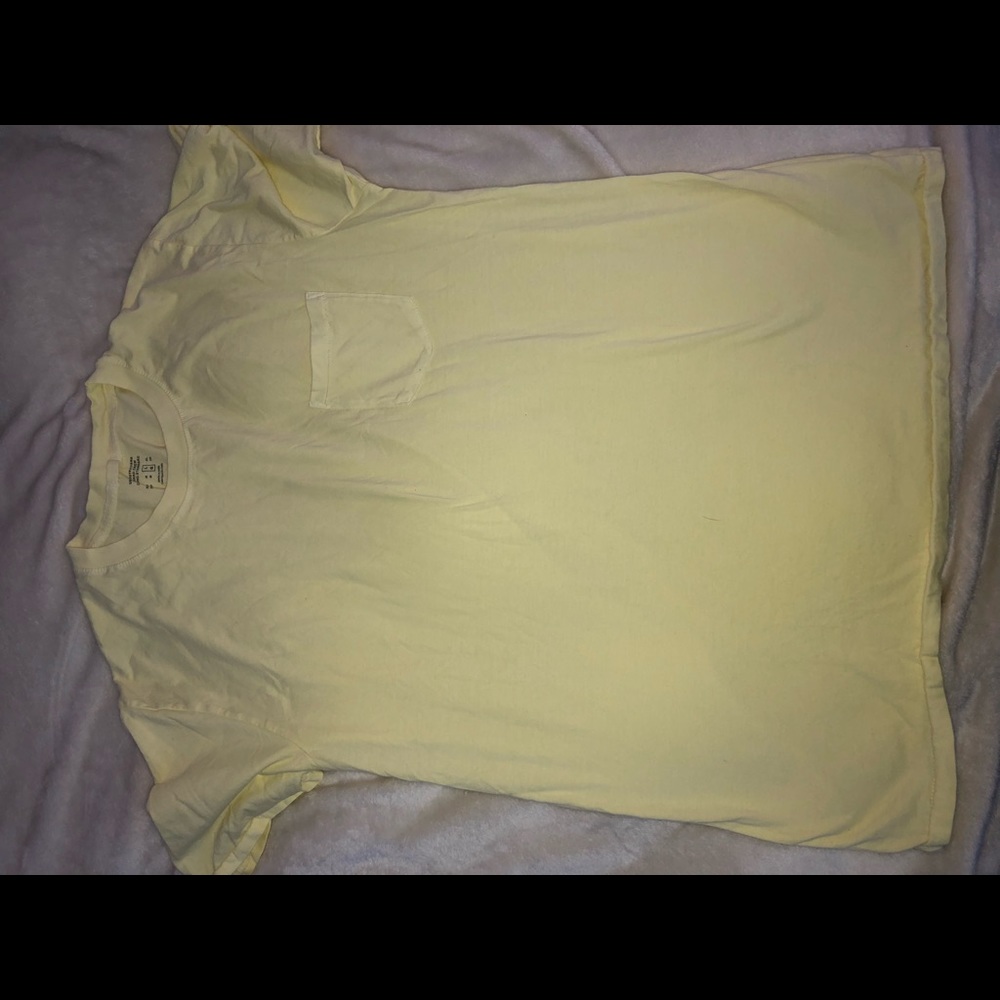 urban outfitters men’s light yellow shirt